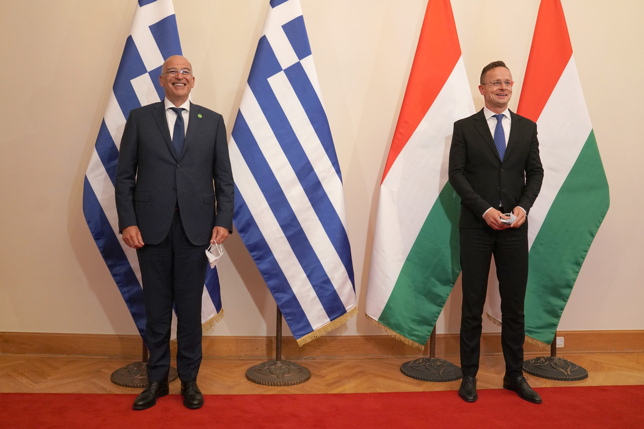 Επίσκεψη Υπουργού Εξωτερικών, κ. Νίκου Δένδια, στην Ουγγαρία και συνάντηση με τον Υπουργό Εξωτερικών, κ. Peter Szijjarto,  (Βουδαπέστη, 02.10.2020)