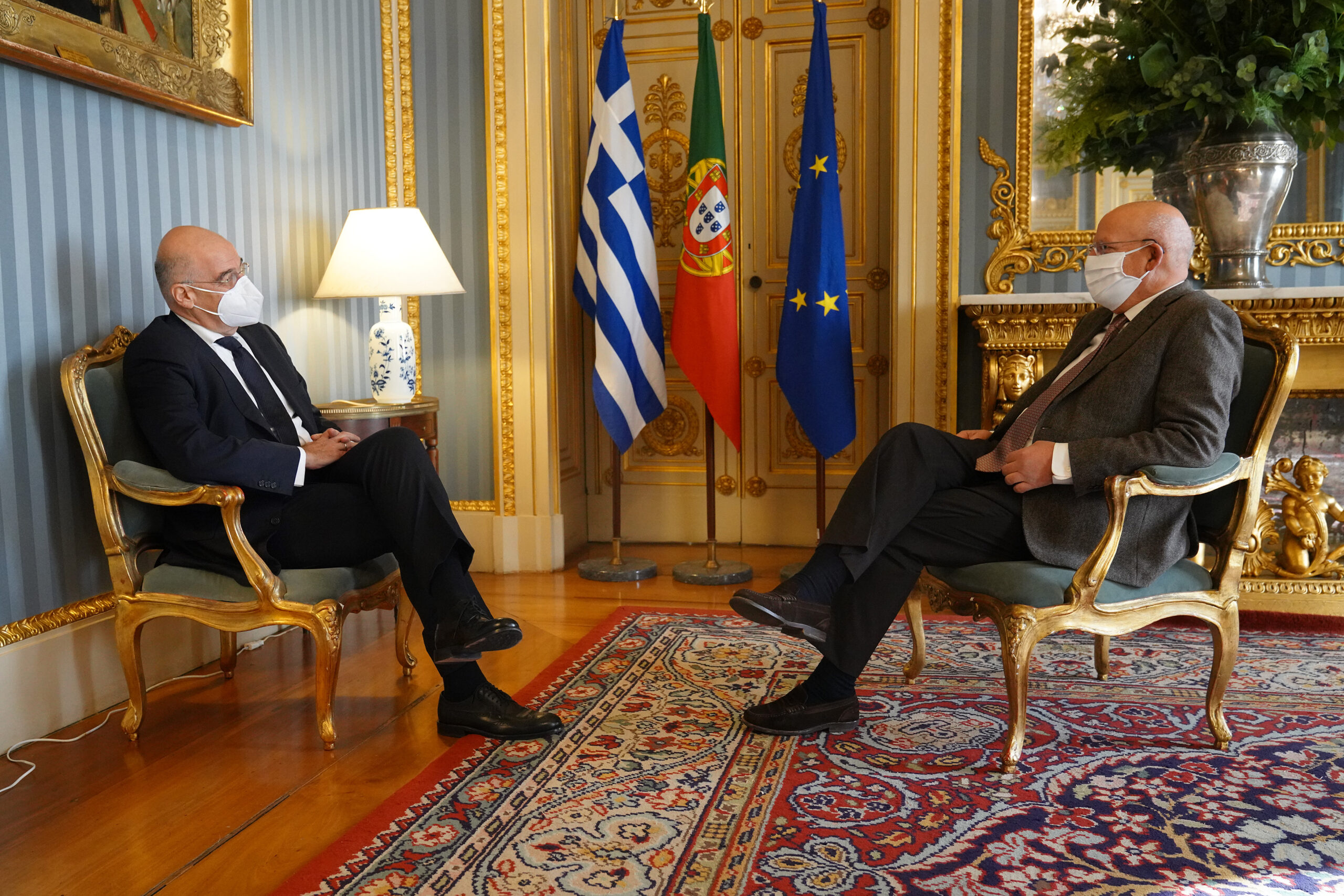 Επίσκεψη Υπουργού Εξωτερικών, Νίκου Δένδια, στην Ιταλία και στην Πορτογαλία. Στην Λισσαβώνα, ο κ. Δένδιας συνάντησε τον Πορτογάλο ομόλογό του, κ. Augusto Santos Silva,  (Λισσαβώνα,  13.01.2021)