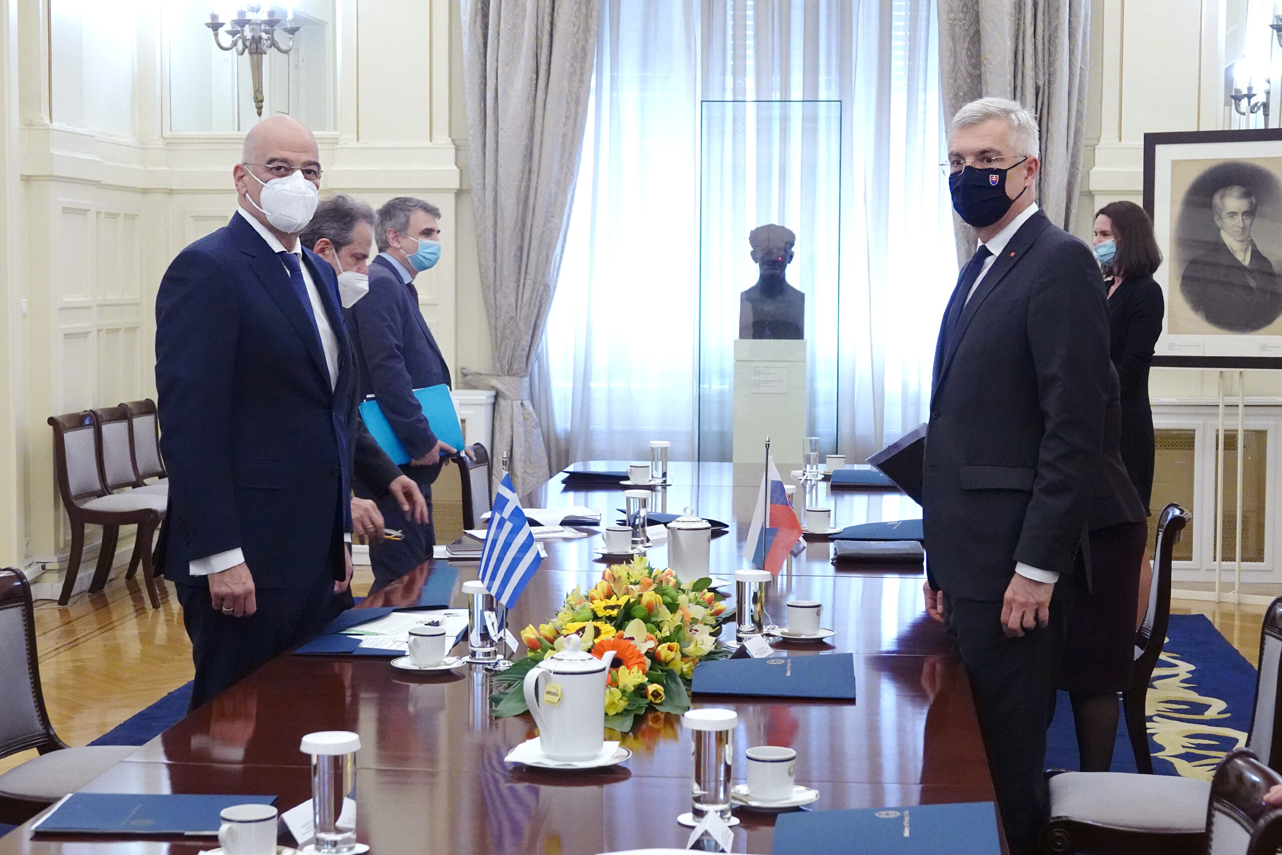 Συνάντηση Υπουργού Εξωτερικών, Νίκου Δένδια, με τον Υπουργό Εξωτερικών της Σλοβακίας, Ivan Korčok  (Αθήνα, 21.04.2021)